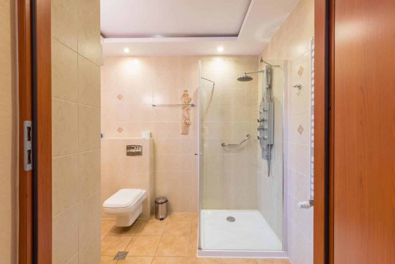 Karolek Hotel 2*